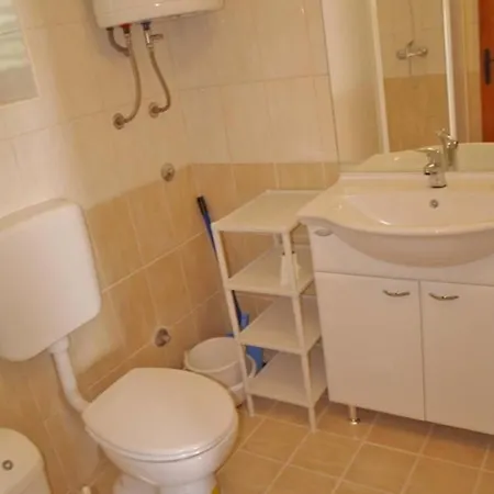 In 33617 Lägenhet Veli Lošinj